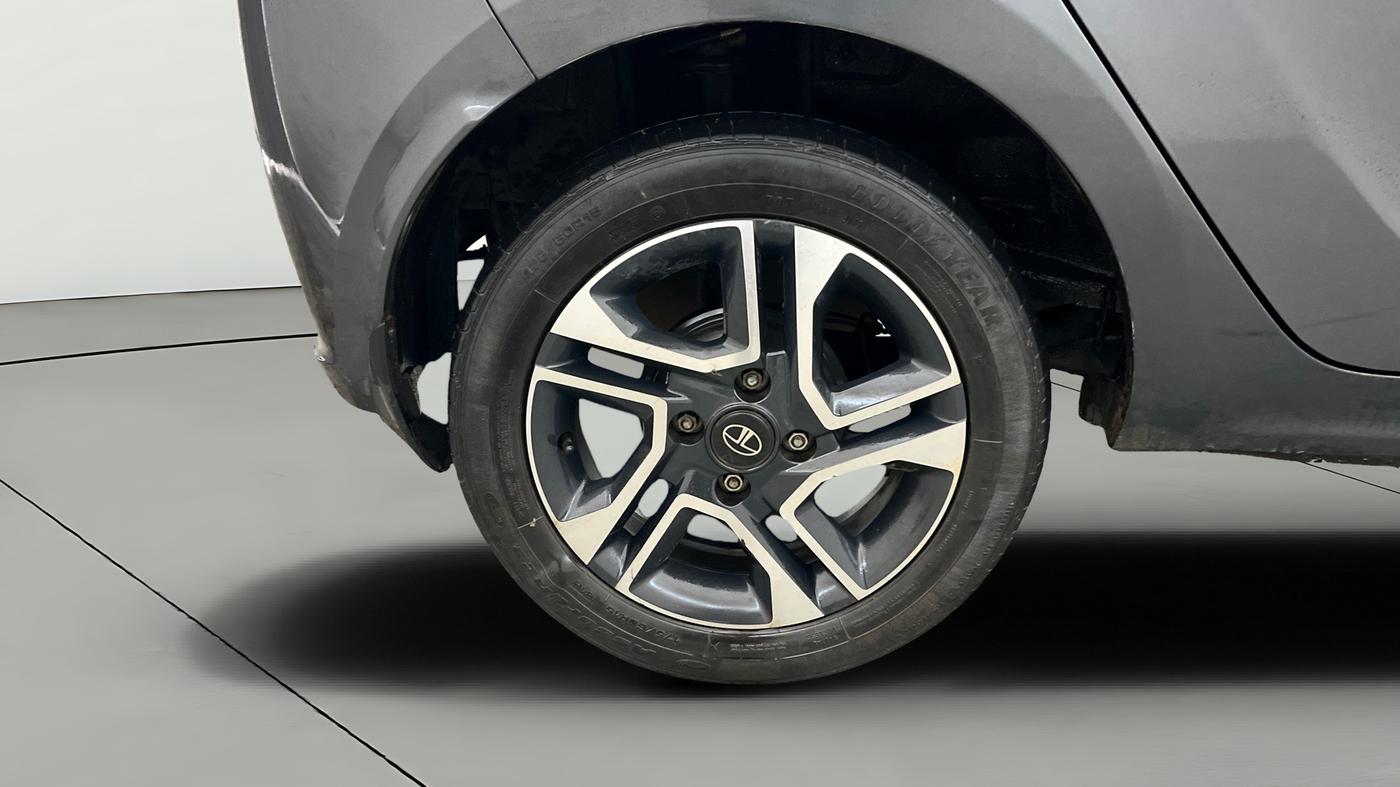 2022 Tata Tiago XZA PLUS PETROL, Petrol, Automatic, 12,042 km, Right Rear Wheel