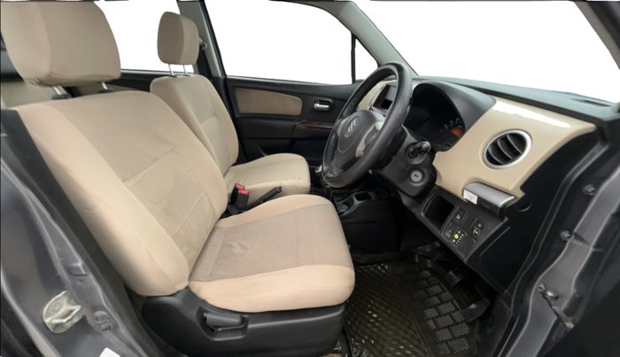 2017 Maruti Wagon R 1.0 LXI CNG, CNG, Manual, 71,059 km, Right Side Front Door Cabin