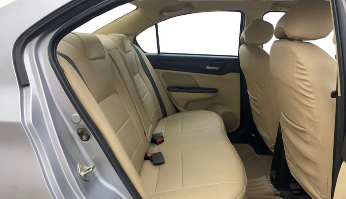 2019 Honda Amaze 1.5L I-DTEC V CVT, Diesel, Automatic, 59,625 km, Right Side Rear Door Cabin