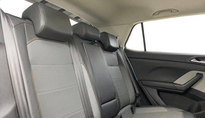 2022 Skoda KUSHAQ STYLE 1.0L TSI MT, Petrol, Manual, 53,934 km, Right Side Rear Door Cabin