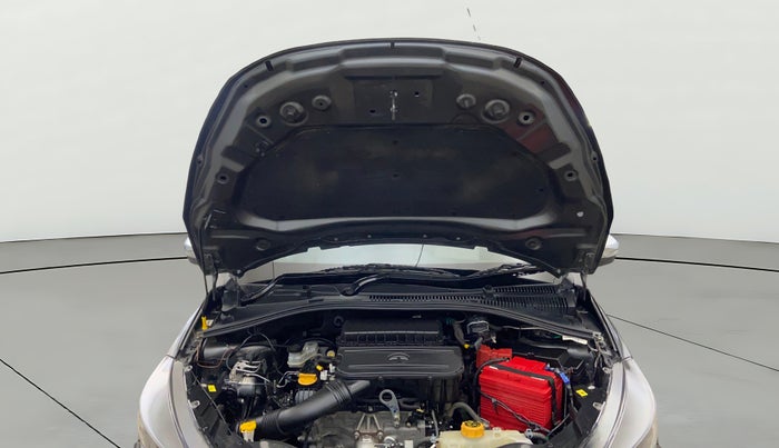 2023 Tata Tiago XT (O) PETROL, Petrol, Manual, 10,442 km, Open Bonet