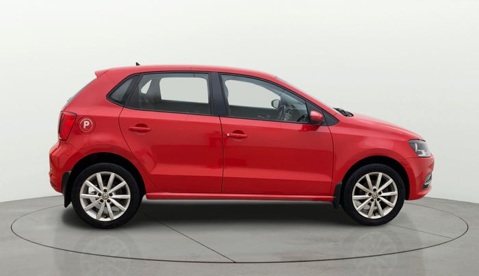 2017 Volkswagen Polo HIGHLINE PLUS 1.2(16 ALLOY, Petrol, Manual, 1,04,272 km, Right Side View
