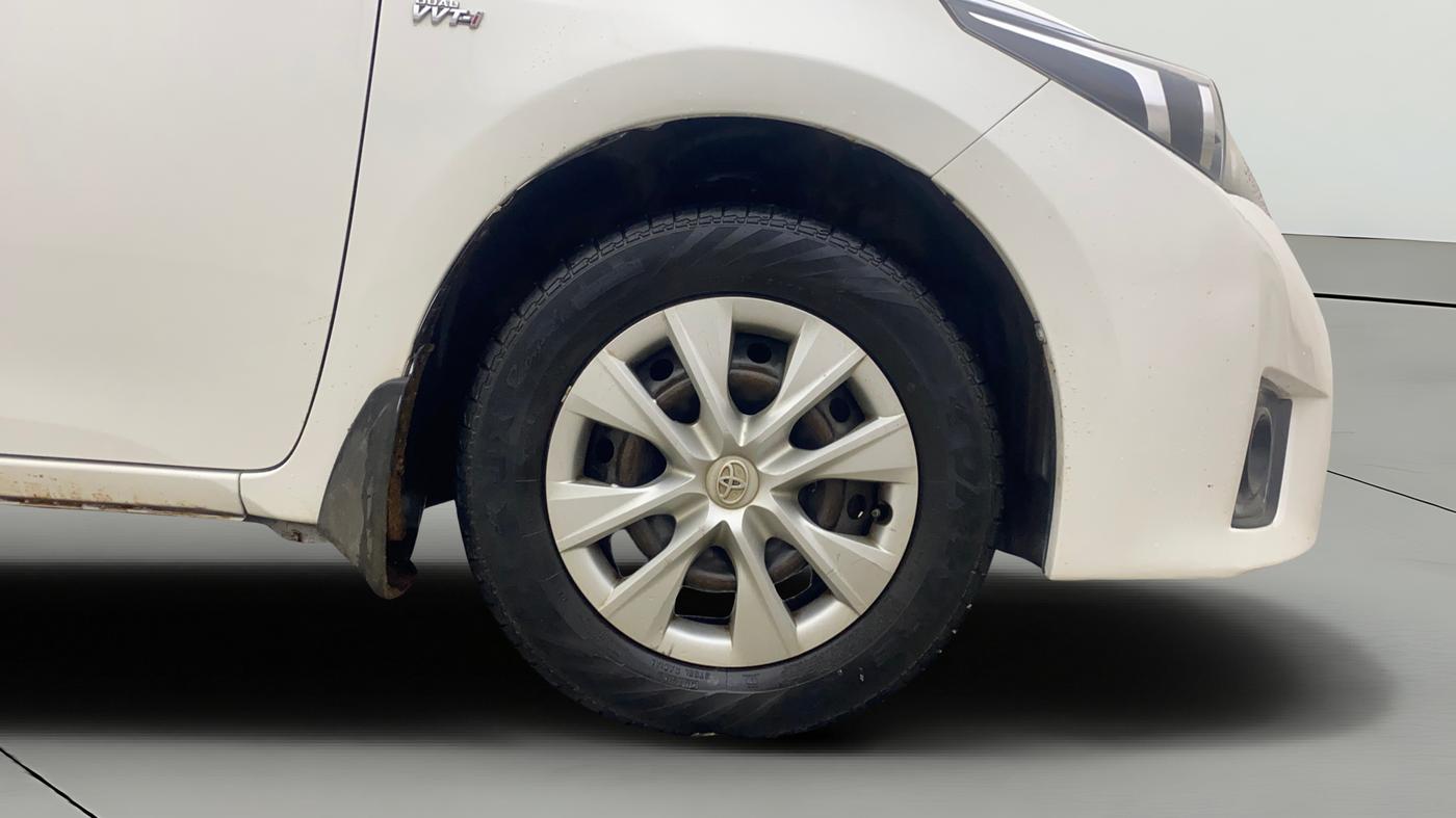 2015 Toyota Corolla Altis JS PETROL, Petrol, Manual, 85,878 km, Right Front Wheel