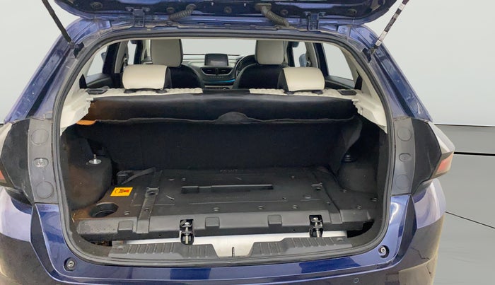 2023 Tata ALTROZ XZ PLUS SUNROOF CNG, CNG, Manual, 25,653 km, Boot Open Zoomed View