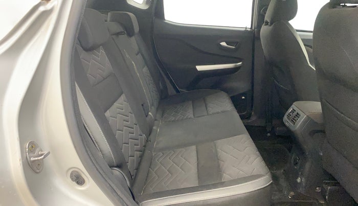 2021 Nissan MAGNITE XV TURBO CVT, Petrol, Automatic, 65,586 km, Right Side Rear Door Cabin