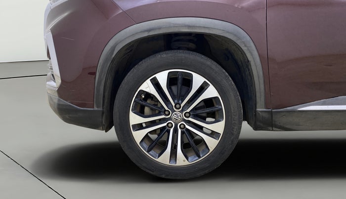 2022 MG HECTOR SHARP 1.5 PETROL CVT, Petrol, Automatic, 32,256 km, Left Front Wheel