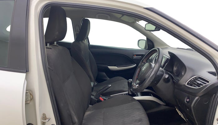 2016 Maruti Baleno ALPHA DIESEL 1.3, Diesel, Manual, 1,09,112 km, Right Side Front Door Cabin