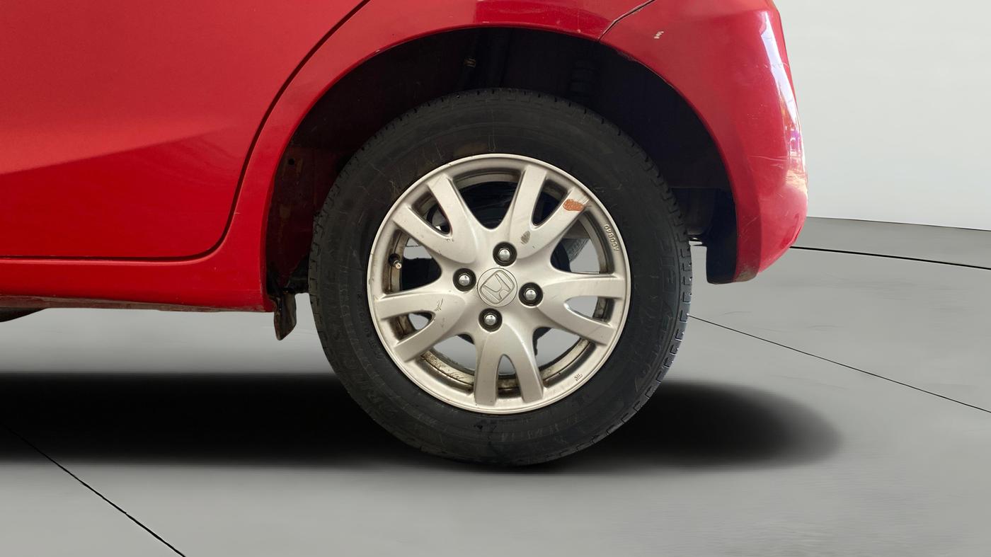 2017 Honda Brio VX MT, Petrol, Manual, 85,545 km, Left Rear Wheel