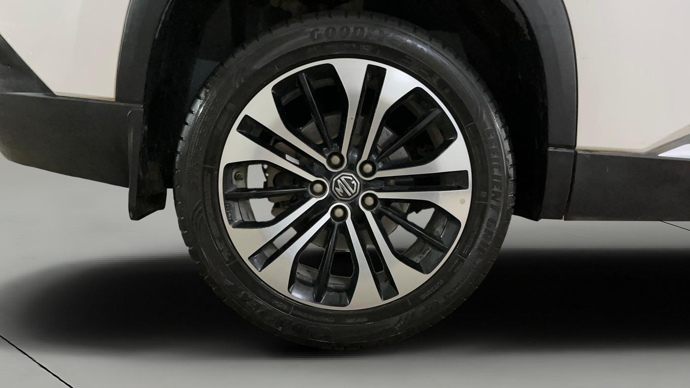 2021 MG HECTOR SHARP HYBRID 1.5 PETROL DUAL TONE, Petrol, Manual, 43,653 km, Right Rear Wheel