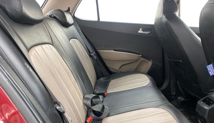 2015 Hyundai Grand i10 ASTA AT 1.2 KAPPA VTVT, Petrol, Automatic, 65,548 km, Right Side Rear Door Cabin