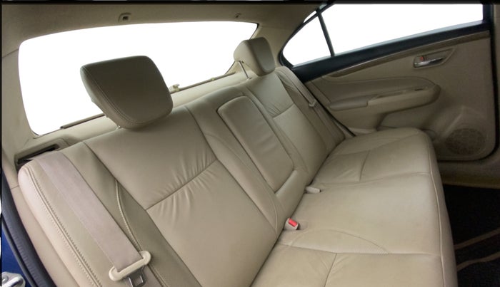 2019 Maruti Ciaz ALPHA 1.5 SHVS PETROL, Petrol, Manual, 40,966 km, Right Side Rear Door Cabin