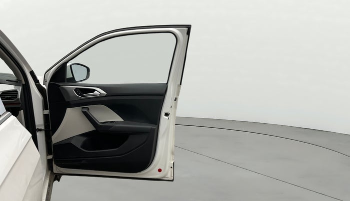 2024 Volkswagen TAIGUN GT PLUS 1.5 TSI DSG, Petrol, Automatic, 19,773 km, RHS Front Door