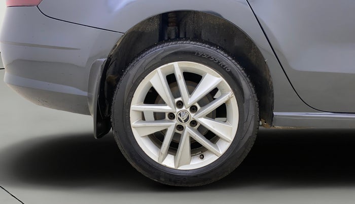 2018 Skoda Rapid STYLE 1.6 MPI AT, Petrol, Automatic, 74,971 km, Right Rear Wheel