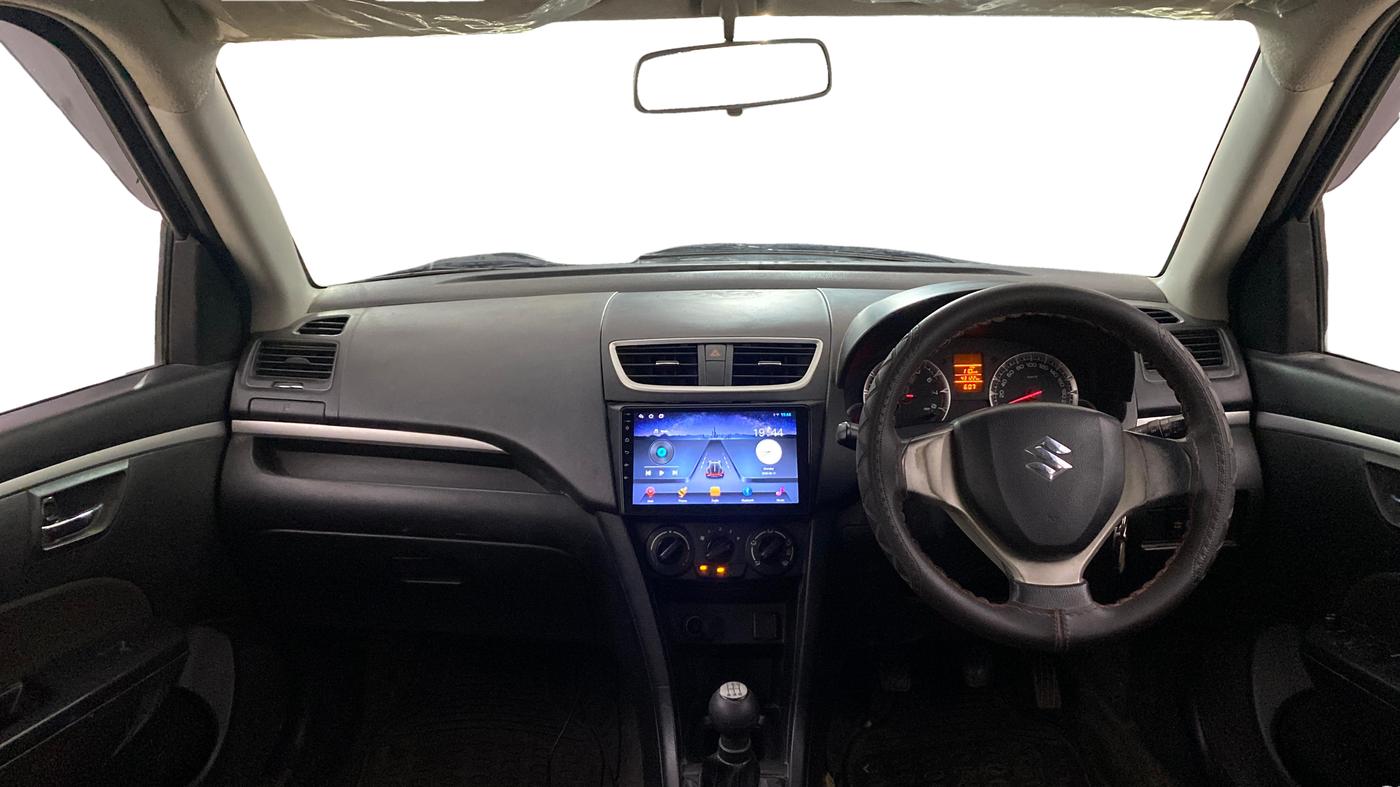 2015 Maruti Swift VXI, Petrol, Manual, 43,088 km, Dashboard