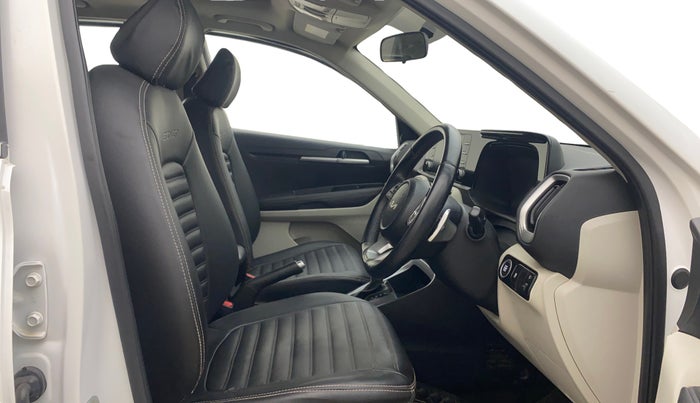 2022 KIA SONET HTX 1.5 AT, Diesel, Automatic, 1,27,467 km, Right Side Front Door Cabin