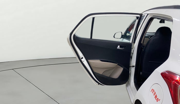 2016 Hyundai Grand i10 SPORTZ 1.2 KAPPA VTVT, Petrol, Manual, 40,629 km, LHS Rear Door