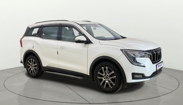 2021 Mahindra XUV700 AX 7 P AT 7 STR, Petrol, Automatic, 67,131 km, Right Front Diagonal