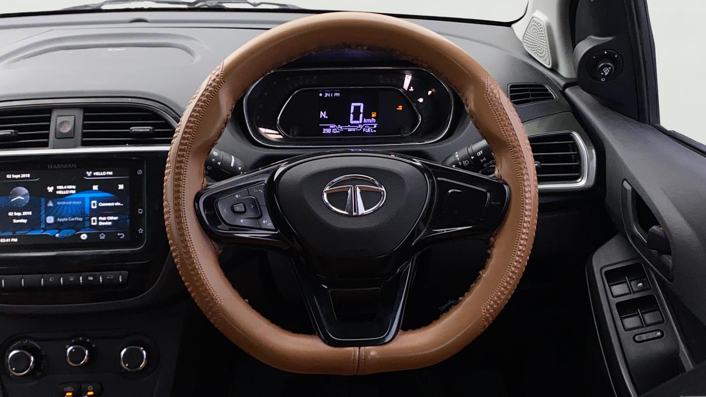 2022 Tata TIAGO NRG XZ AMT, Petrol, Automatic, 39,786 km, Steering Wheel Close Up
