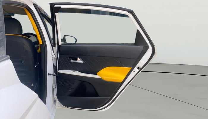 2024 Hyundai Verna SX 1.5 l MPI, Petrol, Manual, 36,728 km, RHS Rear Door