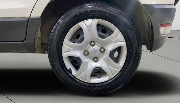 2016 Ford Ecosport TREND+ 1.5L DIESEL, Diesel, Manual, 1,34,726 km, Left Rear Wheel