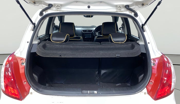 2015 Maruti Swift VXI, Petrol, Manual, 68,345 km, Boot Open Zoomed View