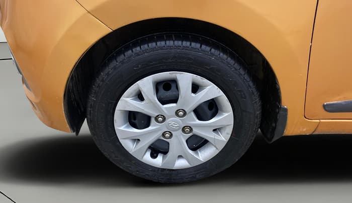 2016 Hyundai Grand i10 SPORTZ 1.2 KAPPA VTVT, Petrol, Manual, 24,556 km, Left Front Wheel
