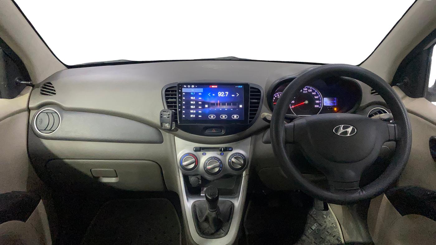 2014 Hyundai i10 MAGNA 1.1, Petrol, Manual, 50,466 km, Dashboard
