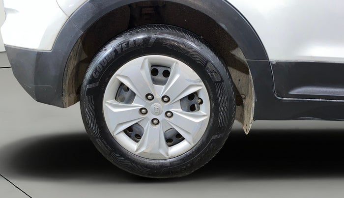 2017 Hyundai Creta E PLUS 1.6 PETROL, Petrol, Manual, 64,996 km, Right Rear Wheel