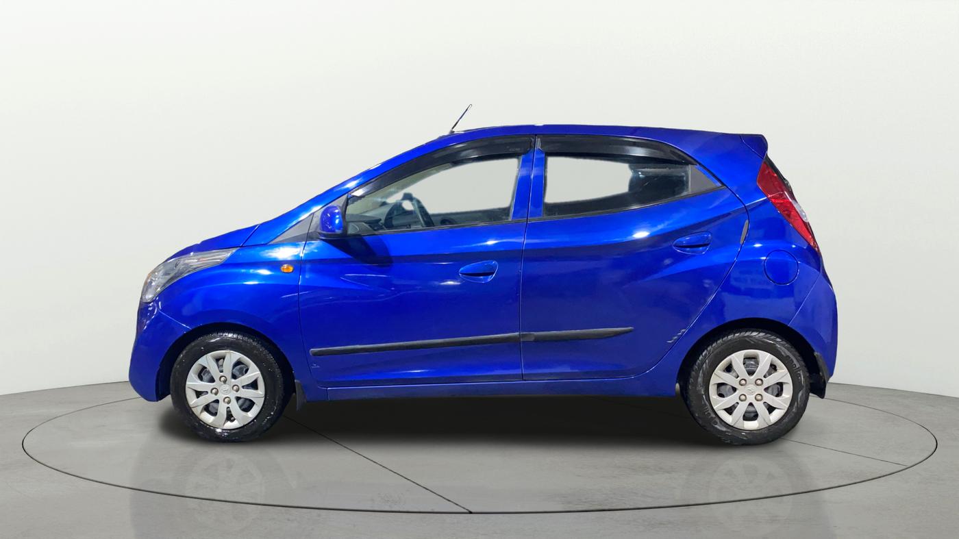2016 Hyundai Eon SPORTZ, Petrol, Manual, 23,594 km, Left Side