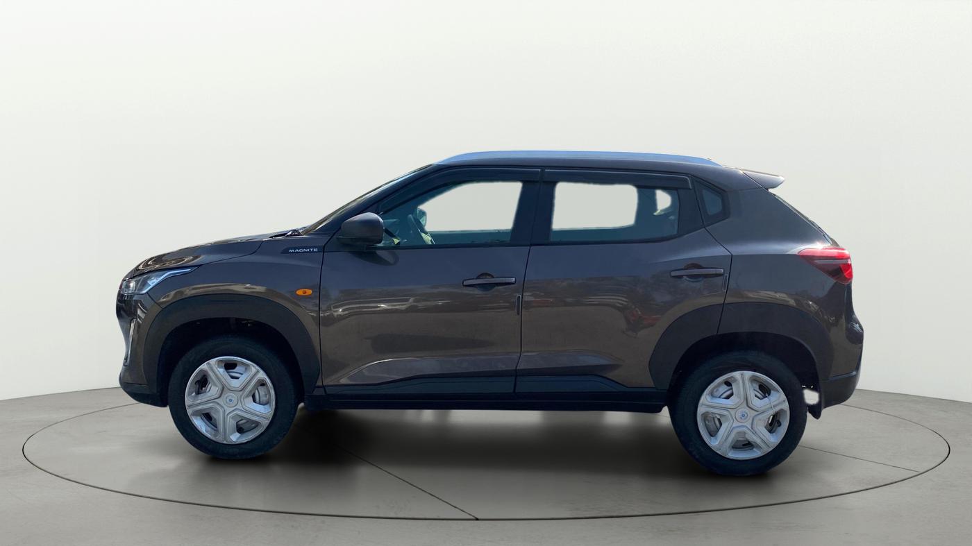 2023 Nissan MAGNITE XE, Petrol, Manual, 26,733 km, Left Side