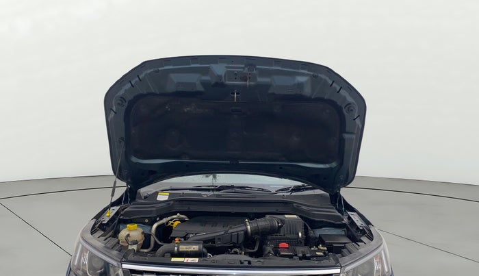 2024 Mahindra XUV300 W8 (O) 1.2 PETROL AMT, Petrol, Automatic, 16,340 km, Open Bonet