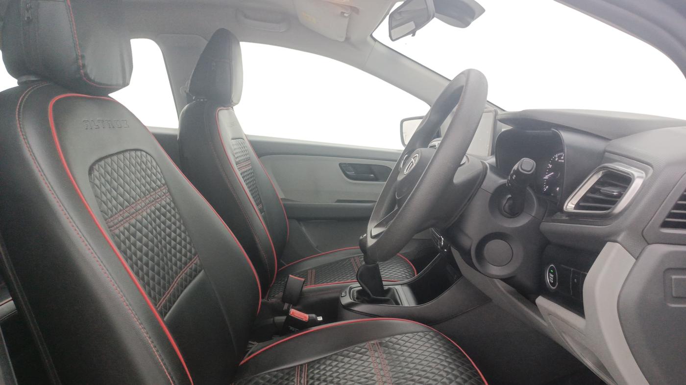 2021 Tata ALTROZ XT PETROL, Petrol, Manual, 55,864 km, Right Side Front Door Cabin
