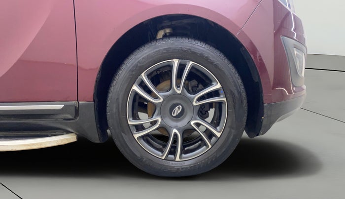 2018 Mahindra MARAZZO M8 7 STR, Diesel, Manual, 49,420 km, Right Front Wheel