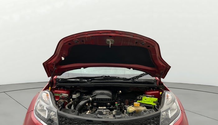 2018 Tata NEXON XM PETROL, Petrol, Manual, 99,567 km, Open Bonet