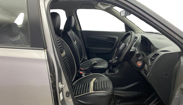 2016 Maruti Vitara Brezza VDI, Diesel, Manual, 1,01,543 km, Right Side Front Door Cabin