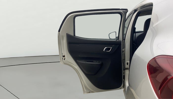 2022 Renault Kwid CLIMBER 1.0 AMT (O), Petrol, Automatic, 15,215 km, LHS Rear Door