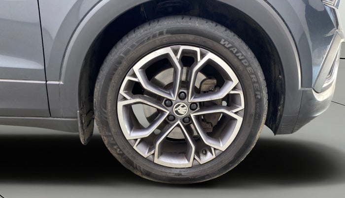 2022 Skoda KUSHAQ STYLE 1.5L TSI MT, Petrol, Manual, 34,912 km, Right Front Wheel