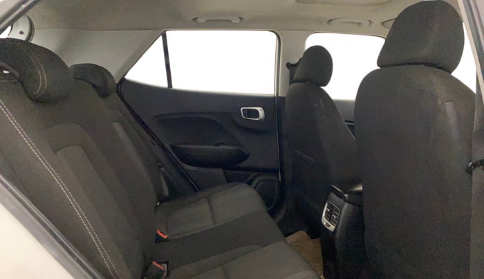 2019 Hyundai VENUE SX PLUS 1.0 TURBO DCT, Petrol, Automatic, 42,674 km, Right Side Rear Door Cabin