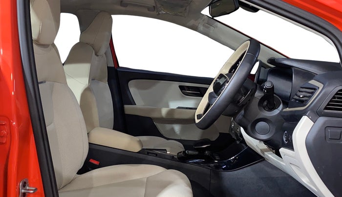 2025 Tata ALTROZ Accomplished Plus S Petrol 6DCT, Petrol, Automatic, 831 km, Right Side Front Door Cabin