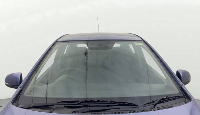 2014 Hyundai i20 SPORTZ 1.4 CRDI, Diesel, Manual, 75,389 km, Front Windshield