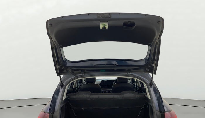 2022 Hyundai NEW I20 MAGNA 1.2 MT, Petrol, Manual, 9,348 km, Boot Door Open