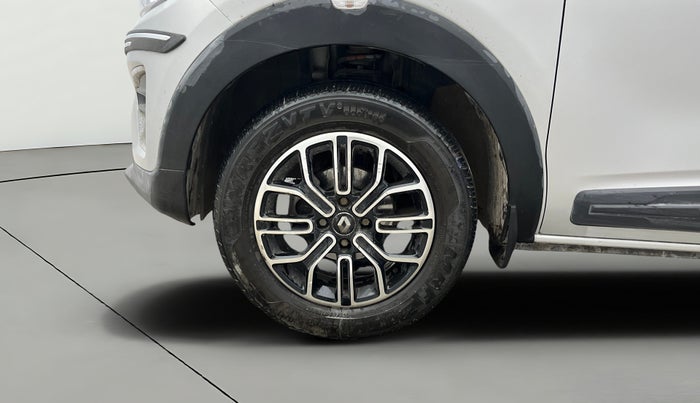 2020 Renault TRIBER RXZ, Petrol, Manual, 32,344 km, Left Front Wheel