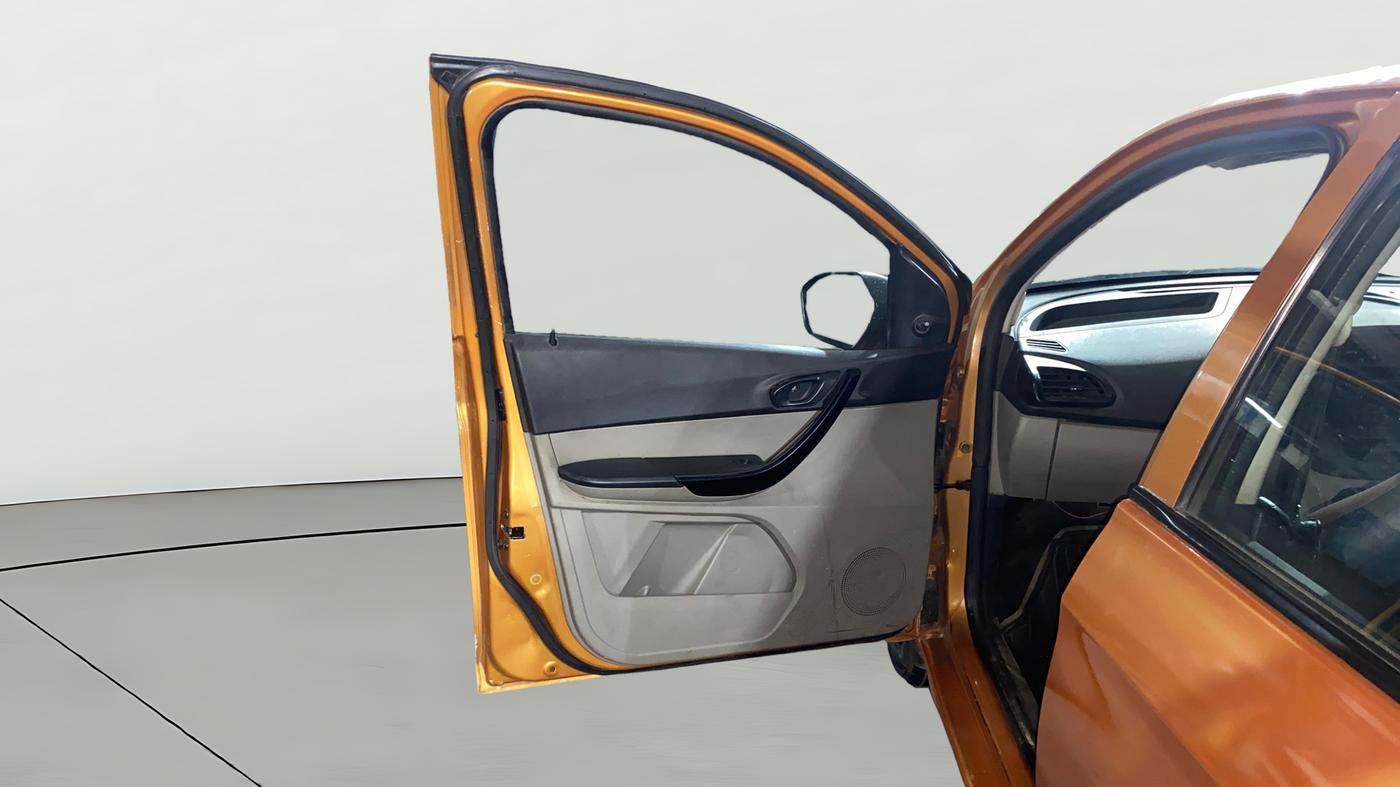 2018 Tata Tiago XM PETROL, Petrol, Manual, 1,00,304 km, LHS Front Door