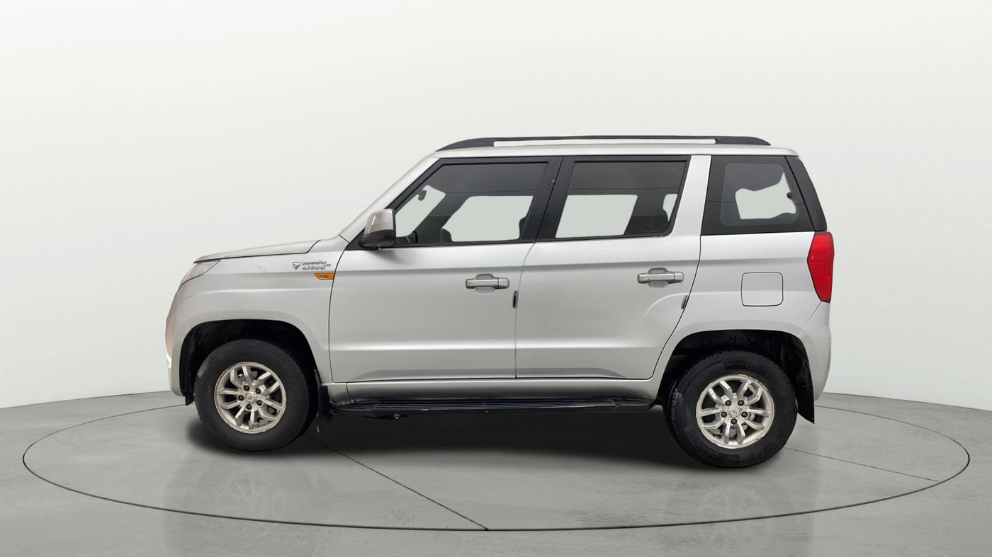 2016 Mahindra TUV300 T8, Diesel, Manual, 1,05,355 km, Left Side