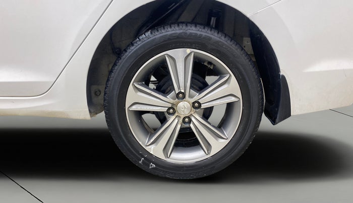 2019 Hyundai Verna 1.6 VTVT SX, Petrol, Manual, 37,628 km, Left Rear Wheel