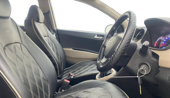 2016 Hyundai Grand i10 SPORTZ 1.2 KAPPA VTVT, Petrol, Manual, 49,219 km, Right Side Front Door Cabin