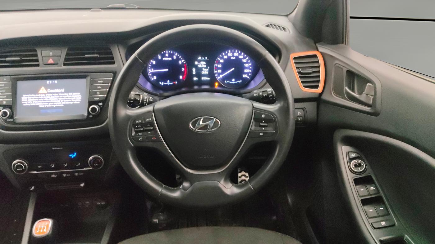 2017 Hyundai i20 Active 1.2 SX, Petrol, Manual, 60,992 km, Steering Wheel Close Up