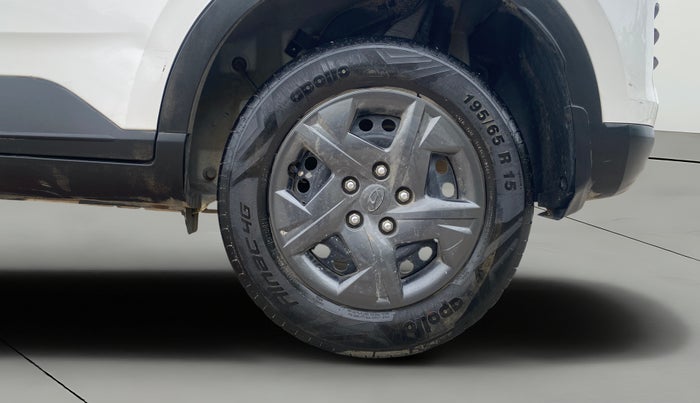 2023 Hyundai VENUE S 1.2, Petrol, Manual, 22,139 km, Left Rear Wheel