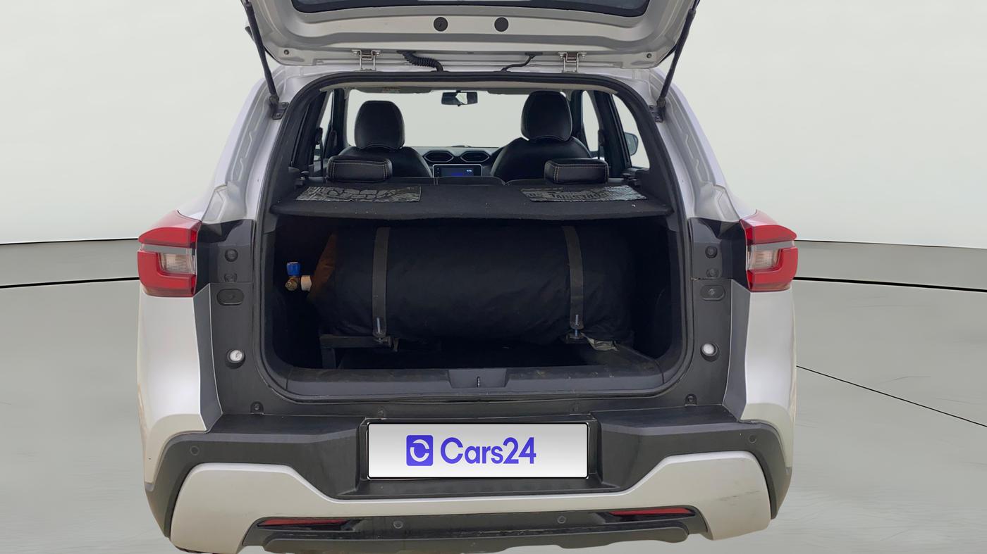 2021 Nissan MAGNITE XV PREMIUM, CNG, Manual, 39,567 km, Boot Open Zoomed View