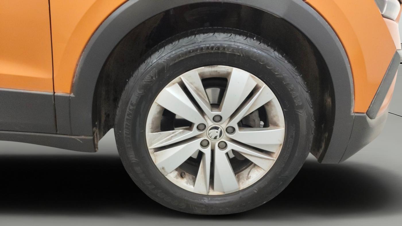 2021 Skoda KUSHAQ AMBITION 1.0L TSI AT, Petrol, Automatic, 49,886 km, Right Front Wheel